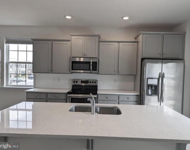 170 Vespucci Lane - Photo Thumbnail 1