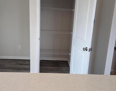 170 Vespucci Lane - Photo Thumbnail 4