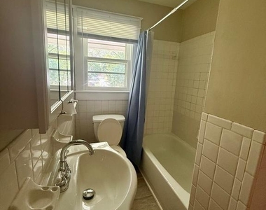 317 S Kent Street - Photo Thumbnail 6