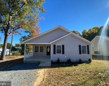77 Lakeview Drive - Photo Thumbnail 1