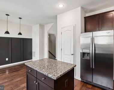 107 Foundry Lane - Photo Thumbnail 5
