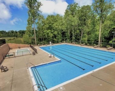 107 Foundry Lane - Photo Thumbnail 18
