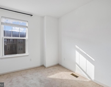 107 Foundry Lane - Photo Thumbnail 12
