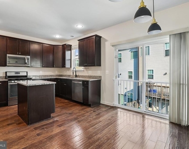 107 Foundry Lane - Photo Thumbnail 6