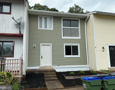18 Wayside Court - Photo Thumbnail 7