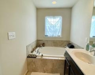 4803 Wensel Road - Photo Thumbnail 5