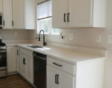 2517 Drake Lane - Photo Thumbnail 6