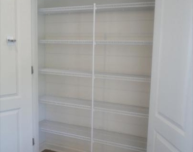2517 Drake Lane - Photo Thumbnail 12