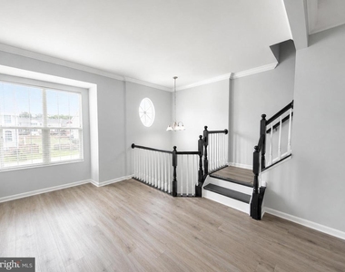 14333 Madrigal Drive - Photo Thumbnail 4