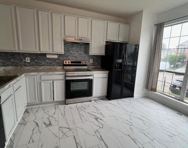 17367 Kildare Lane - Photo Thumbnail 6