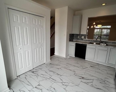 17367 Kildare Lane - Photo Thumbnail 5
