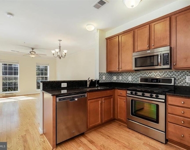 15221 Leicestershire Street - Photo Thumbnail 23