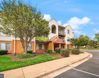 8463 Crozier Court - Photo Thumbnail 32