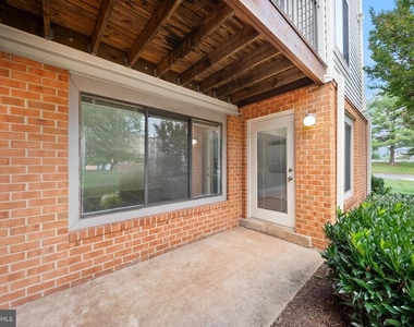 8463 Crozier Court - Photo Thumbnail 28