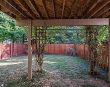353 Barnfield Square Ne - Photo Thumbnail 20