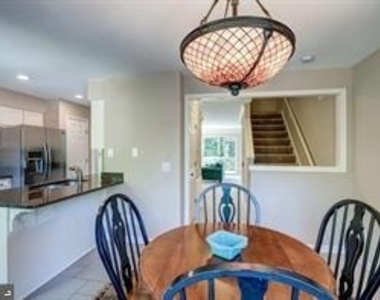 353 Barnfield Square Ne - Photo Thumbnail 13