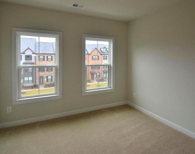 22358 Exe Square - Photo Thumbnail 5