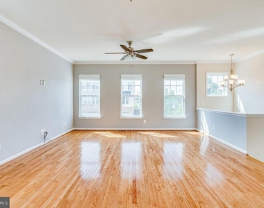 43472 Hopestone Terrace - Photo Thumbnail 10