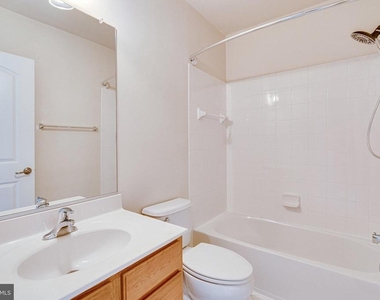 43472 Hopestone Terrace - Photo Thumbnail 22
