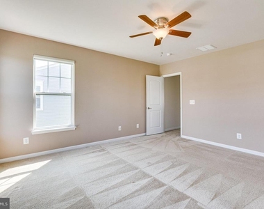 43472 Hopestone Terrace - Photo Thumbnail 21