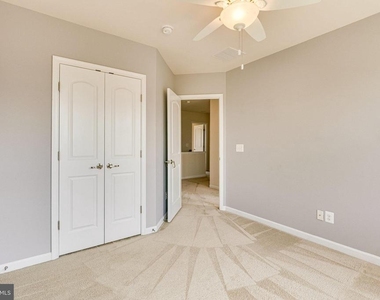 43472 Hopestone Terrace - Photo Thumbnail 24