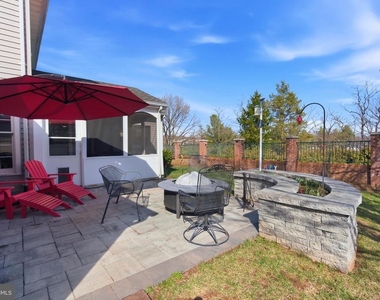 18444 Camelback Terrace - Photo Thumbnail 11