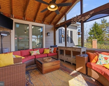 18444 Camelback Terrace - Photo Thumbnail 8