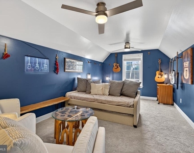 18444 Camelback Terrace - Photo Thumbnail 19