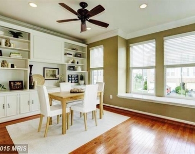 23421 Spice Bush Terrace - Photo Thumbnail 7