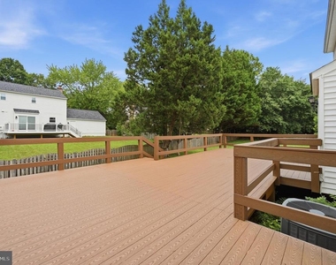 10609 Oxford Court - Photo Thumbnail 44