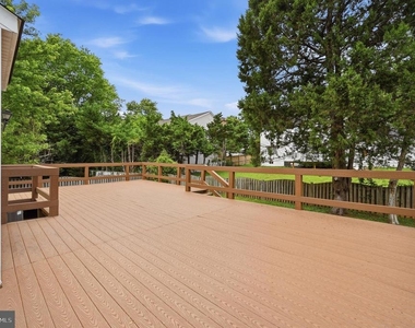 10609 Oxford Court - Photo Thumbnail 41