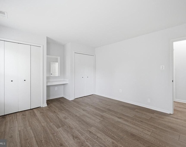10609 Oxford Court - Photo Thumbnail 36