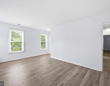 10609 Oxford Court - Photo Thumbnail 27
