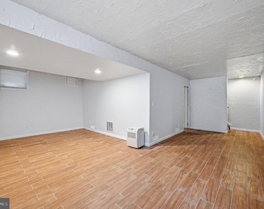 10609 Oxford Court - Photo Thumbnail 51