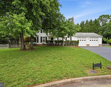 10609 Oxford Court - Photo Thumbnail 59