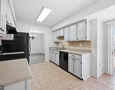 10609 Oxford Court - Photo Thumbnail 29