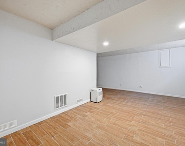 10609 Oxford Court - Photo Thumbnail 46