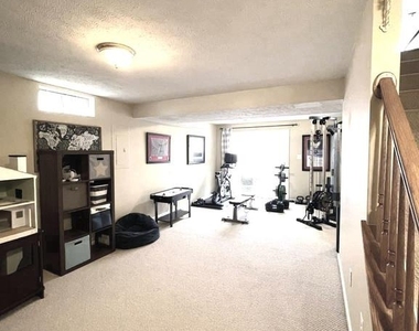 20411 Middlebury Street - Photo Thumbnail 20