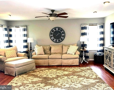 20411 Middlebury Street - Photo Thumbnail 2