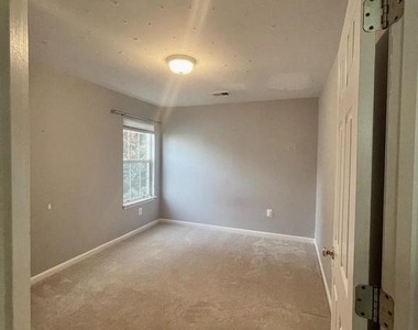 20411 Middlebury Street - Photo Thumbnail 41