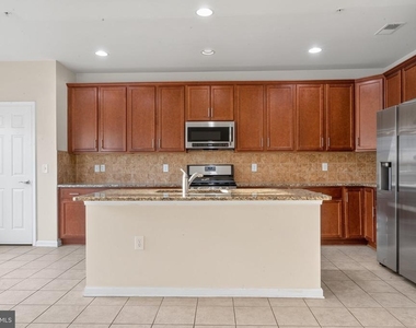20596 Geddes Terrace - Photo Thumbnail 12