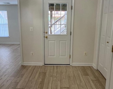 43004 Center Street - Photo Thumbnail 9