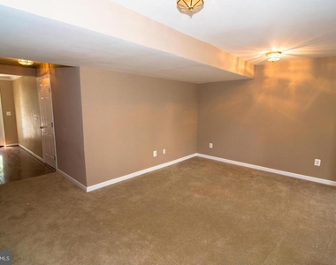 43004 Center Street - Photo Thumbnail 10