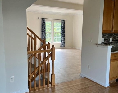 43004 Center Street - Photo Thumbnail 11