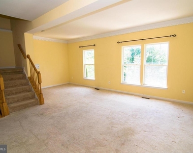 43004 Center Street - Photo Thumbnail 11