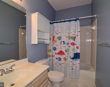 43799 Maison Blanc Square - Photo Thumbnail 11