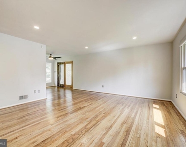 8112 Karl Road - Photo Thumbnail 3