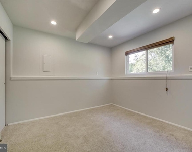 8112 Karl Road - Photo Thumbnail 18