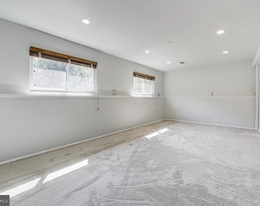 8112 Karl Road - Photo Thumbnail 19