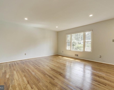 8112 Karl Road - Photo Thumbnail 2